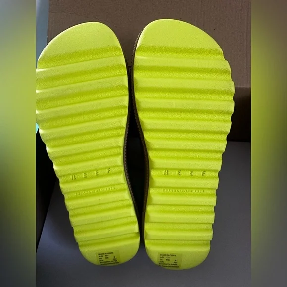 Reef Beige and Lime Water Vista Higher Platform Sandals - Picture 11 of 14